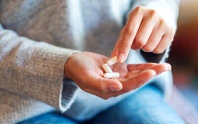 Nutritionniste alerte : danger du complément alimentaire courant après 50 ans